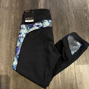 Calia by Carrie Underwood Geometric Floral Tulip Hem Leggings Women's Sz Med NWT